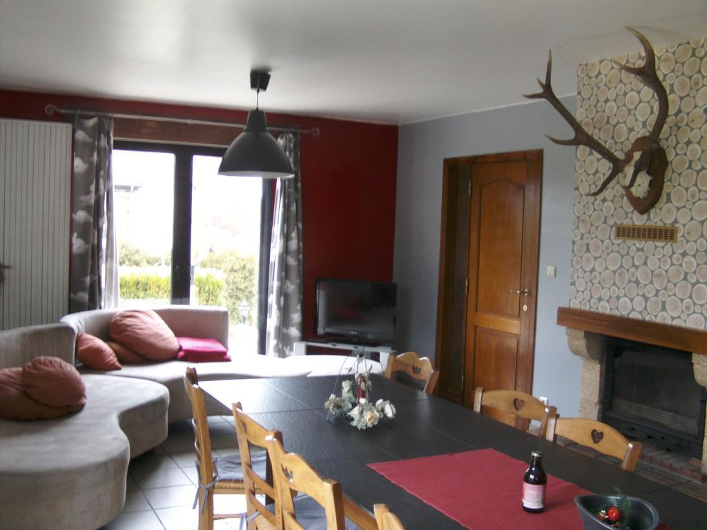 Gite Les Framboisiers Neufchâteau Habitación foto