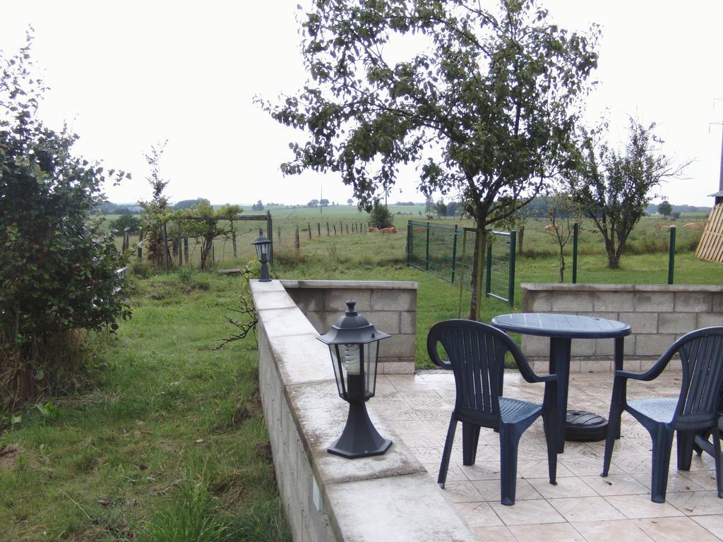 Gite Les Framboisiers Neufchâteau Habitación foto